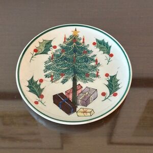 Vintage Italy Hand Painted Christmas Tree Ceramic Appetizer Plate 6002 6 Inch
